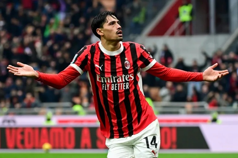 Tijjani Reijnders: Hành Trình Từ Đội Bóng Nghiệp Dư Đến Manchester City